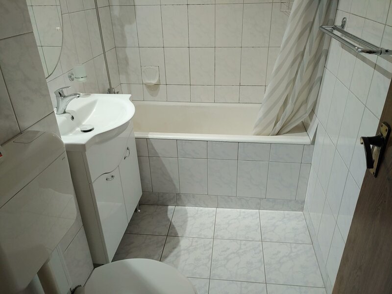 Drumul Taberei, Romancierilor,