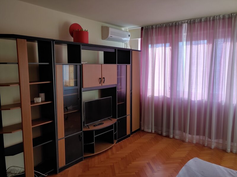 Drumul Taberei, Romancierilor,